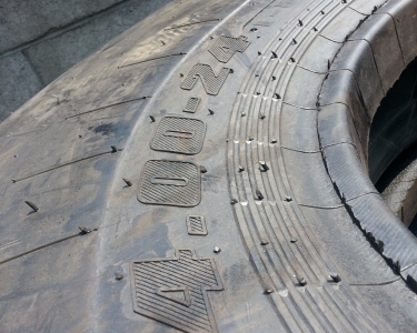 TGLD 1400-24 24PR YB806 L5S (3)