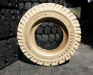 Trelleborg 18x7 8 white (2)