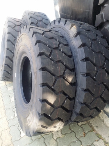 TM 12.00R20 XZM (1)