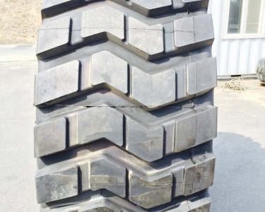 TRI 33.25R29 TL558+ E3 (1)